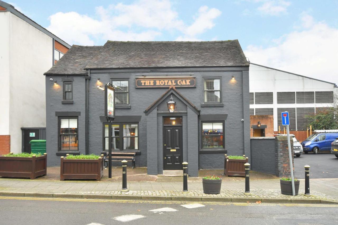 Hotel The Royal Oak Biddulph  Exterior foto